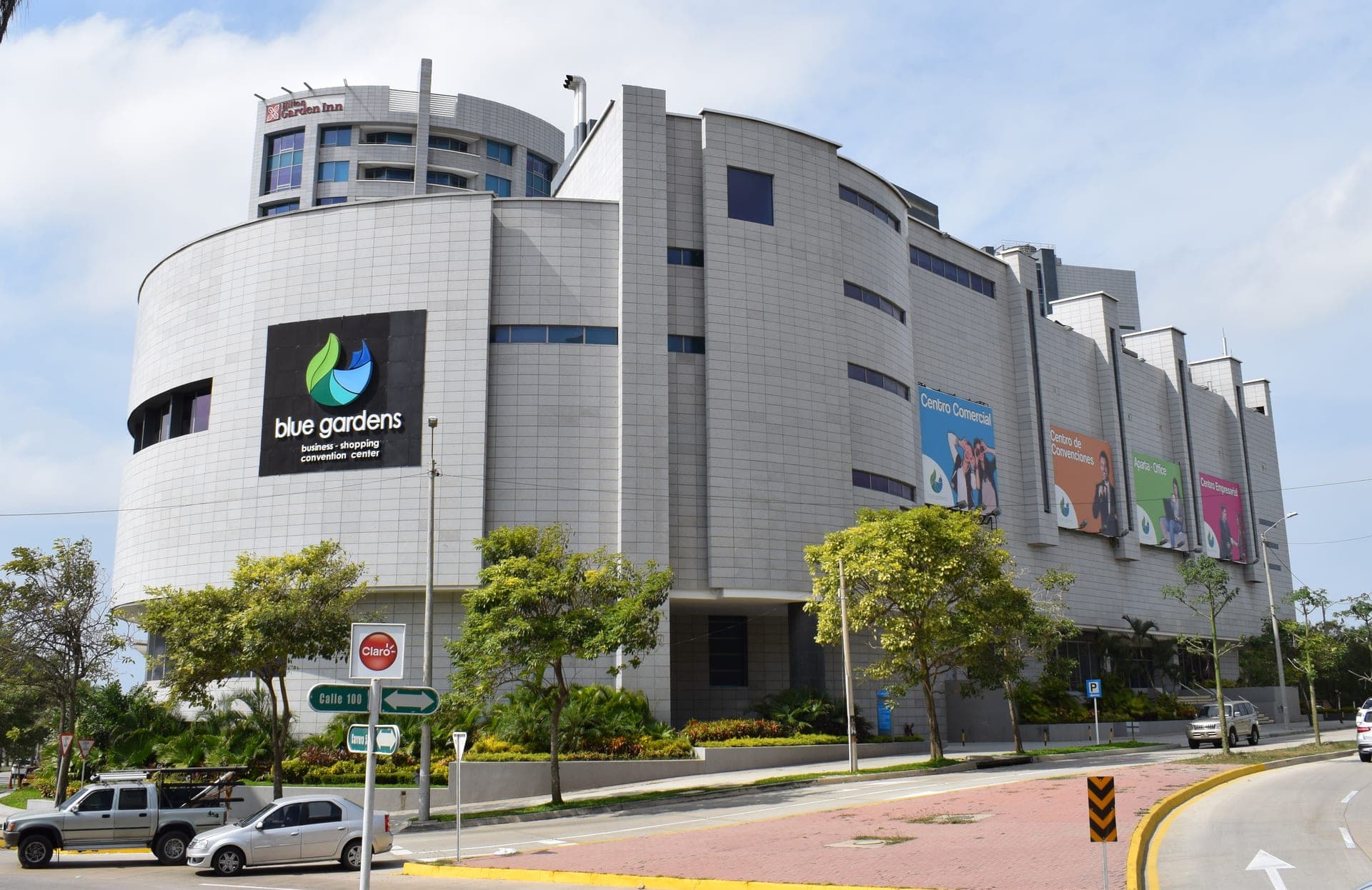 Centro Comercial Blue Gardens